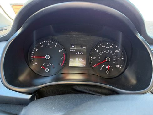 Used 2022 Kia Rio S image 11