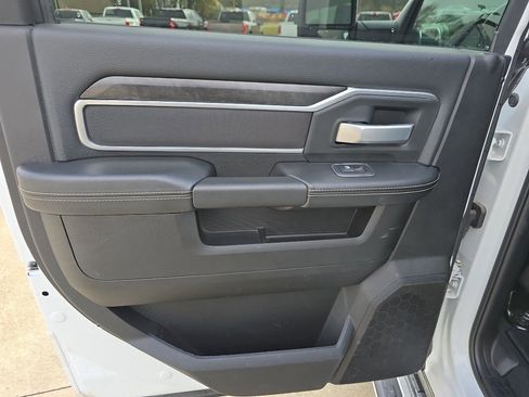 Used 2024 RAM 2500 Big Horn image 11