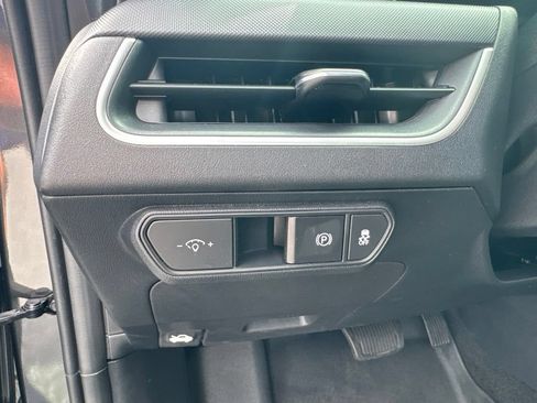 Used 2025 Kia K4 FWD image 17