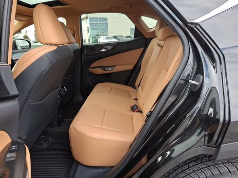 Used 2023 Lexus NX 350 AWD image 9