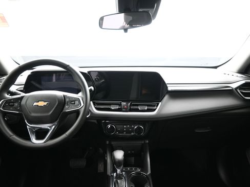 Used 2024 Chevrolet TrailBlazer LT w/ LT Cold Weather Package image 20