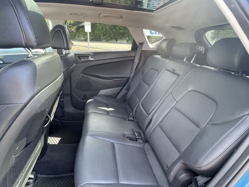 Used 2016 Hyundai Tucson Limited w/ Option Group 03 AWD/4WD image 16
