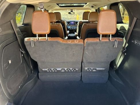 Used 2017 Chrysler Pacifica Limited image 20