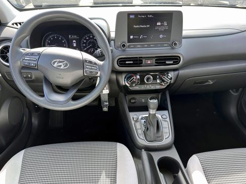 Used 2023 Hyundai Kona SE AWD/4WD image 15