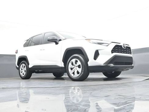 Used 2025 Toyota RAV4 LE FWD image 31