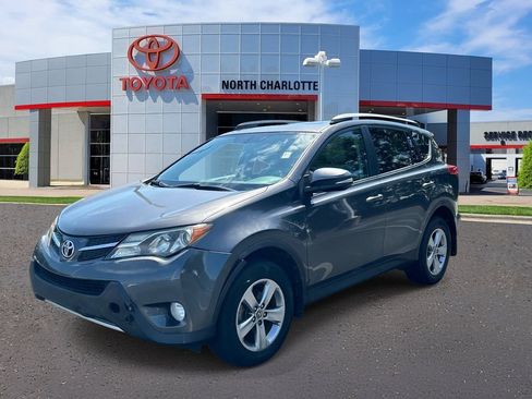 Used 2015 Toyota RAV4 XLE AWD/4WD image 3
