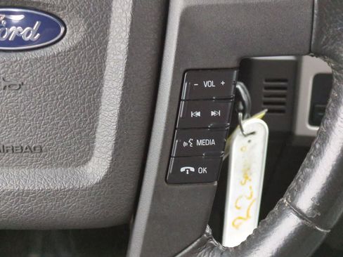 Used 2014 Ford F150 XLT w/ Equipment Group 302A Luxury AWD/4WD image 21