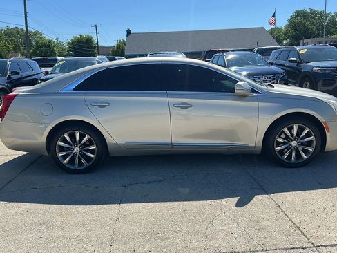 Used 2014 Cadillac XTS FWD image 4