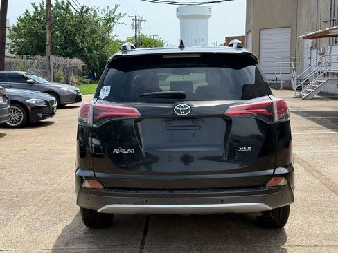 Used 2016 Toyota RAV4 XLE w/ Convenience Package FWD image 5