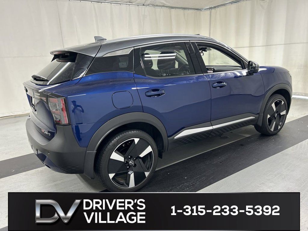 Used 2025 Nissan Kicks SR w/ SR Premium Package AWD/4WD image 2