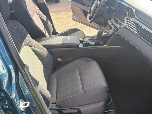 Used 2025 Toyota Camry LE FWD image 15