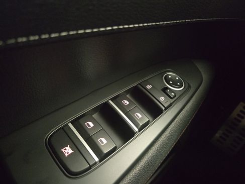 Used 2024 Kia Forte GT image 28