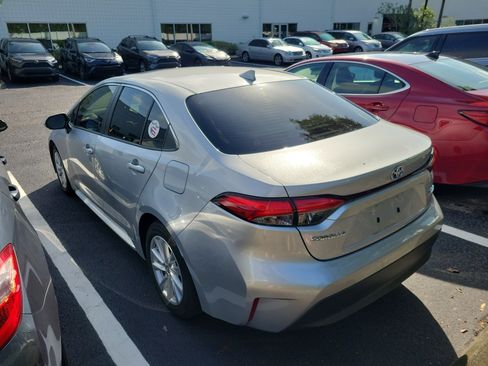 Used 2023 Toyota Corolla XLE FWD image 19