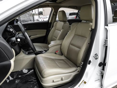 Used 2017 Acura ILX image 29