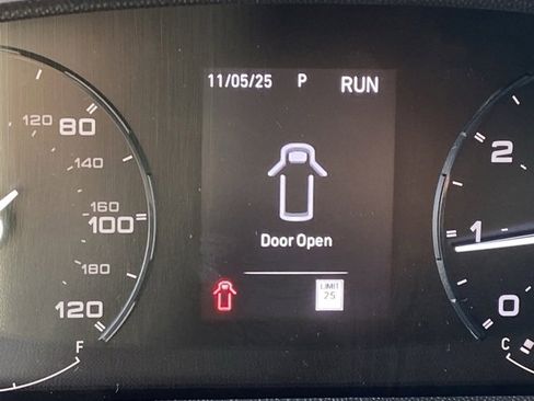 New 2026 RAM ProMaster 2500 w/ Convenience Group image 3