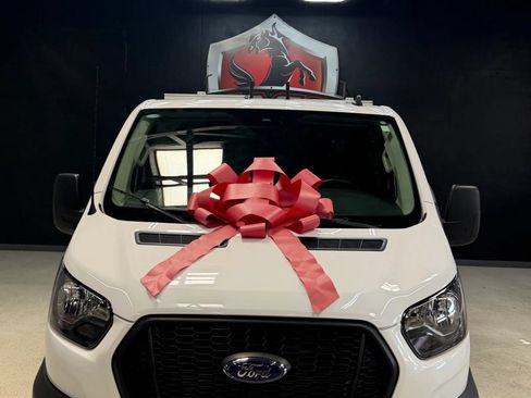 Used 2024 Ford Transit 250 Low Roof w/ Fleet Fuel Economy Package RWD image 8