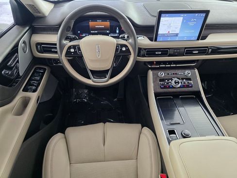 Used 2024 Lincoln Aviator Reserve w/ Equipment Group 201A image 13