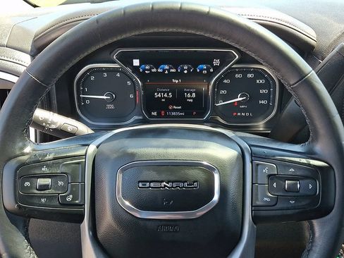 Used 2021 GMC Sierra 1500 Denali AWD/4WD image 19