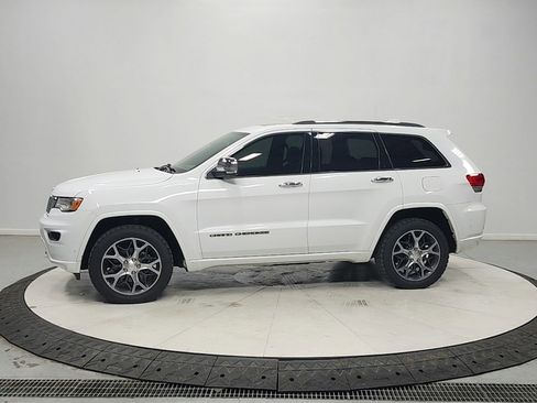 Used 2019 Jeep Grand Cherokee Overland image 4