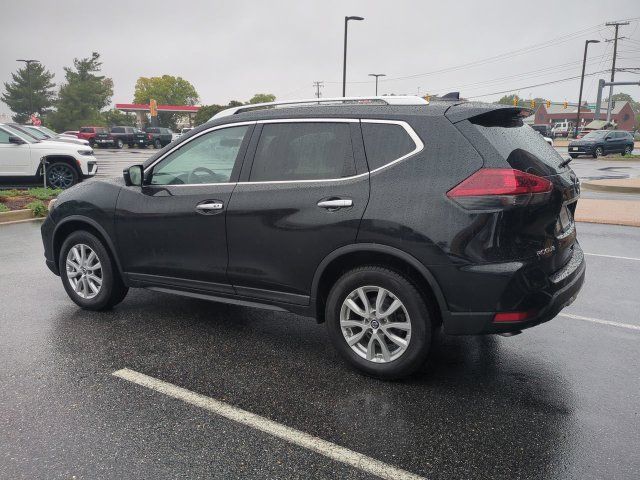 Used 2018 Nissan Rogue SV w/ Premium Package AWD/4WD image 6