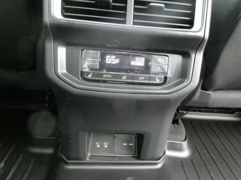 New 2026 Volkswagen Atlas SEL Premium R-Line AWD/4WD image 30