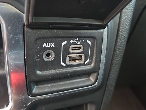 Used 2023 Jeep Wrangler Sport AWD/4WD image 19