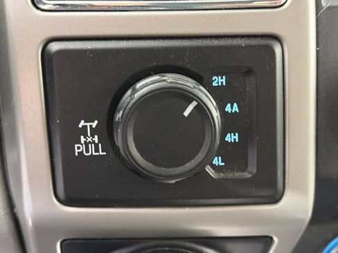 Used 2018 Ford F150 Lariat w/ Equipment Group 502A Luxury AWD/4WD image 23
