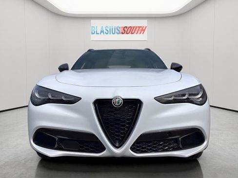 Used 2024 Alfa Romeo Stelvio Veloce AWD/4WD image 8