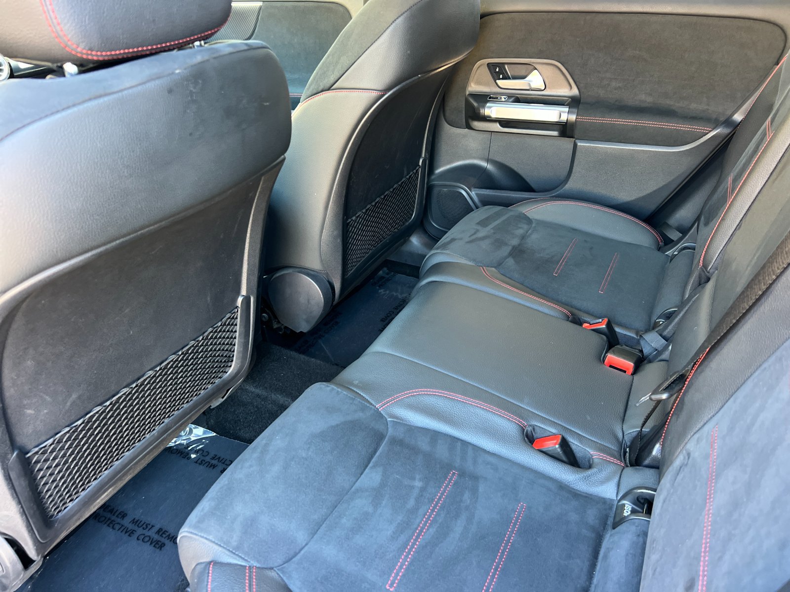 Used 2022 Mercedes-Benz GLB 250 image 11