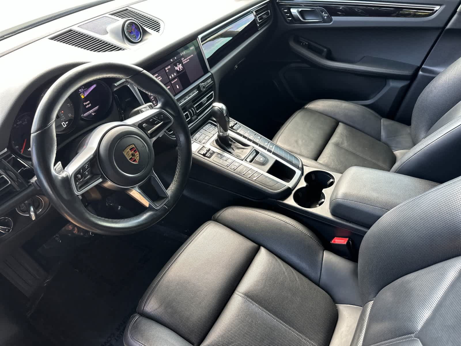 Certified 2021 Porsche Macan S AWD/4WD image 4