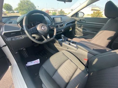 New 2025 Nissan Altima 2.5 S image 12