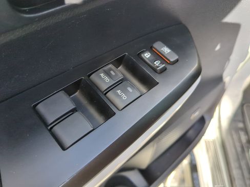 Used 2018 Toyota Tundra SR5 image 16