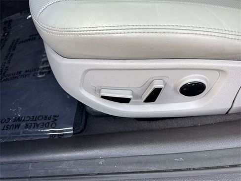 Used 2017 Genesis G80 3.8 image 12