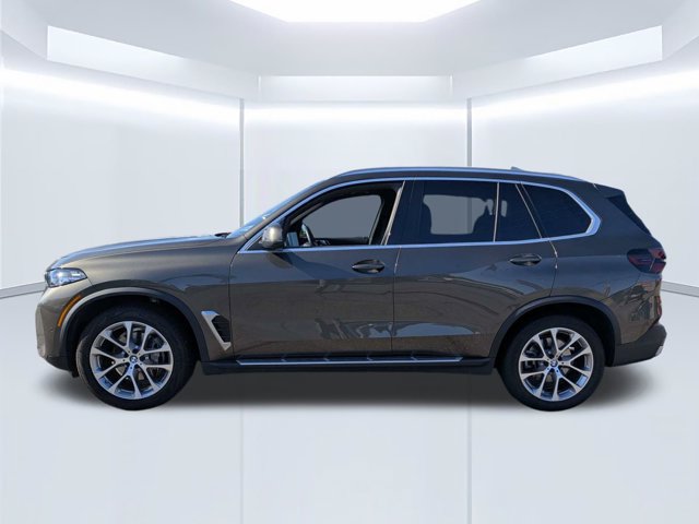 Used 2026 BMW X5 xDrive40i AWD/4WD image 9