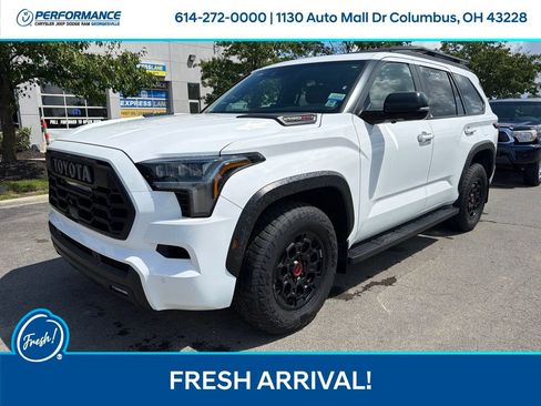 Used 2024 Toyota Sequoia TRD Pro AWD/4WD image 4