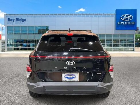 Used 2025 Hyundai Kona SEL AWD/4WD image 5