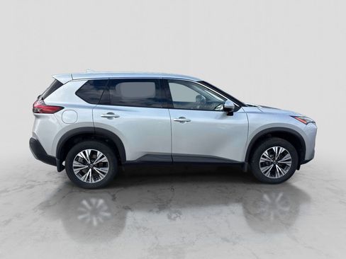 Certified 2021 Nissan Rogue SV AWD/4WD image 3
