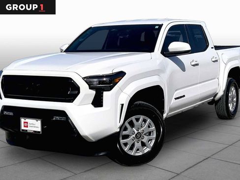 Certified 2026 Toyota Tacoma SR5 AWD/4WD image 1