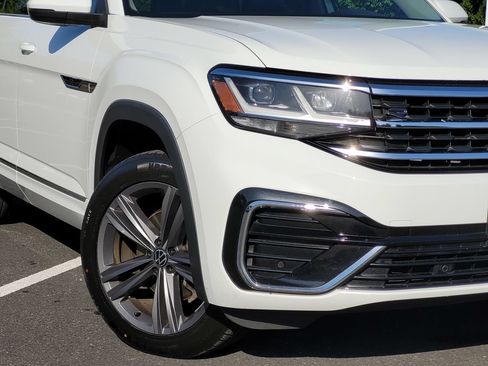 Used 2022 Volkswagen Atlas SEL R-Line AWD/4WD image 4