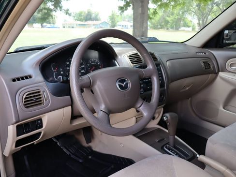 Used 2001 MAZDA Protege FWD image 15