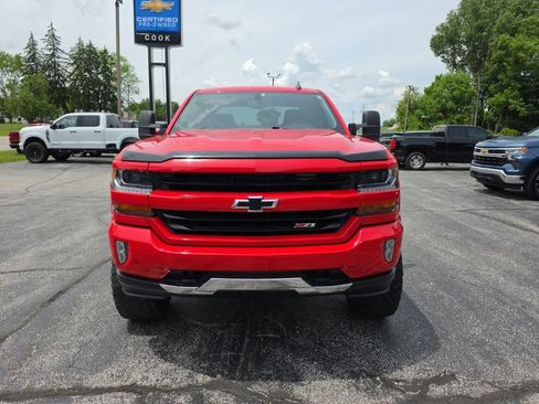 Used 2018 Chevrolet Silverado 1500 LT w/ Rally 2 Edition AWD/4WD image 2