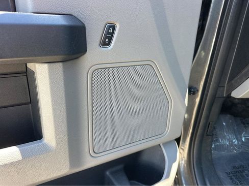 Used 2018 Ford F150 XL w/ Equipment Group 101A Mid RWD image 31