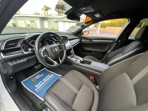 Used 2020 Honda Civic Sport image 11