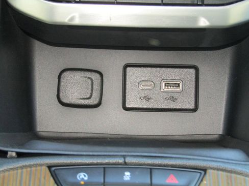 Used 2023 GMC Acadia SLE w/ Driver Convenience Package AWD/4WD image 33