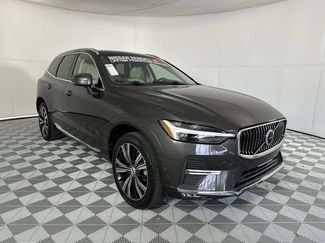 Used 2023 Volvo XC60 B5 Ultimate w/ Protection Package Premier FWD video 2