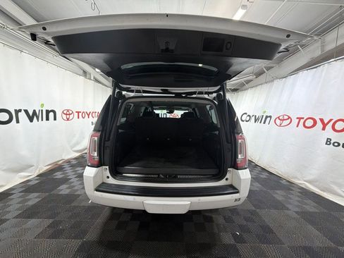 Used 2020 GMC Yukon XL SLT AWD/4WD image 18