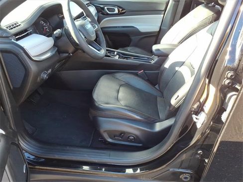 Used 2023 Jeep Compass Limited w/ Sun and Sound Group image 13