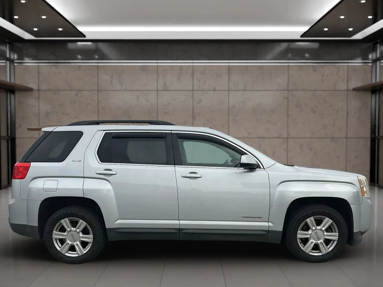 Used 2015 GMC Terrain SLE FWD image 15