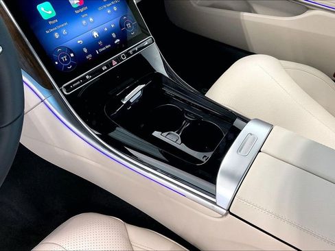 New 2026 Mercedes-Benz CLE 300 4MATIC Coupe image 7