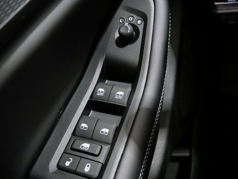 New 2025 Jeep Grand Cherokee Laredo X w/ Luxury Tech Group I image 14